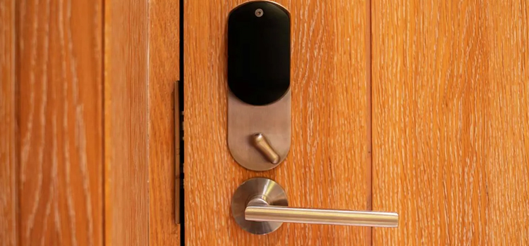 Automatic Locking Door Knob Yucca Valley